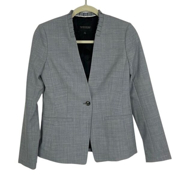 Banana Republic Long and Lean Blazer with Ruffle Collar, Size 0 - Picture 1 of 14